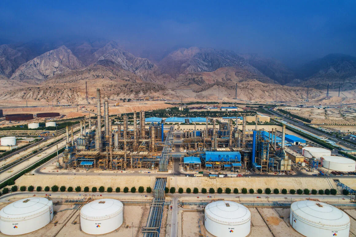 رشد چشمگیر تولید، فروش و سودآوری شرکت پتروشیمی نوری در نیمه نخست ۱۴۰۴